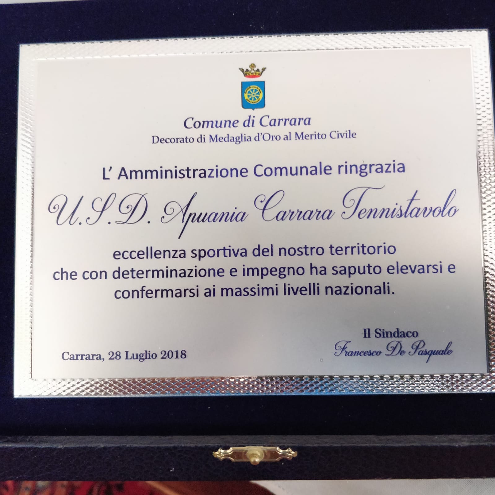 Apuania Carrara targa premiazione in Comune luglio 2018