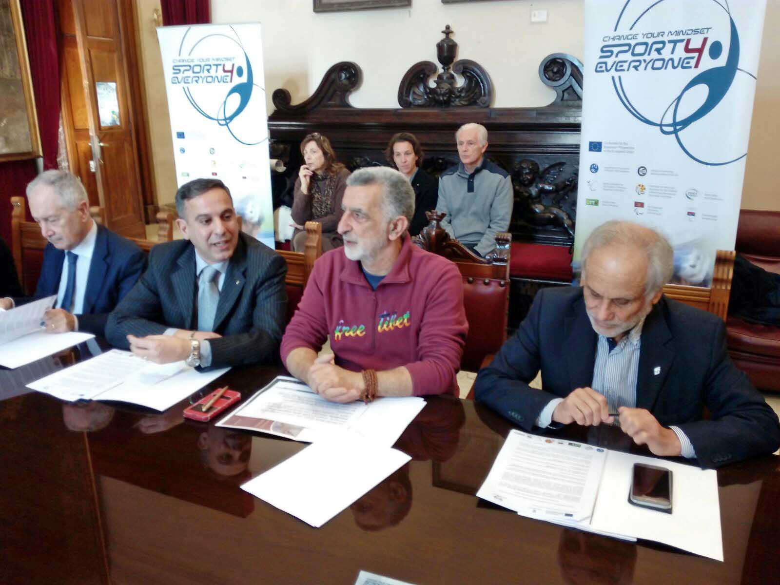 Conferenza stampa a Messina