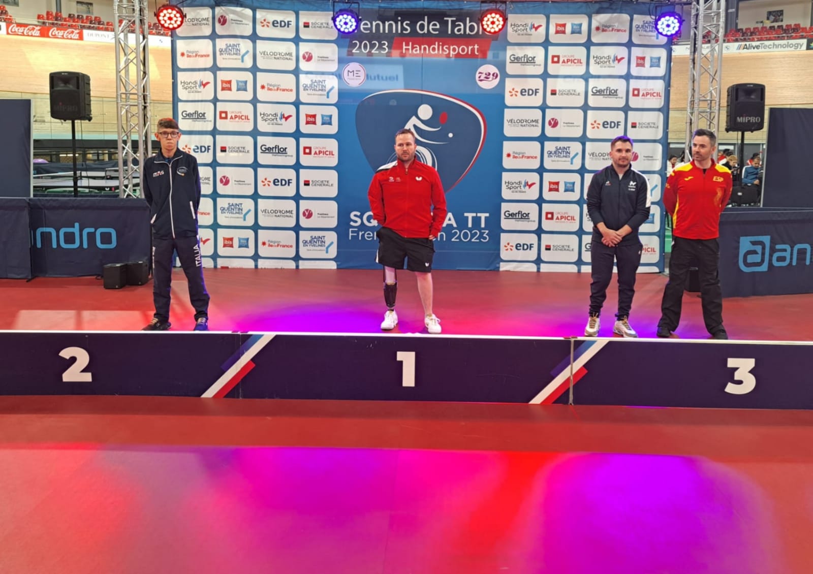 ITTF SQY French Para Open 2023 podio del singolare di classe 6 con Matteo Parenzan argento