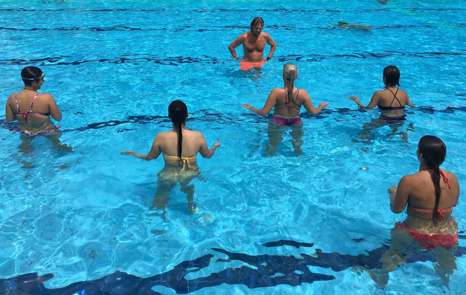 Nazionale assoluta femminile in piscina a Bolzano