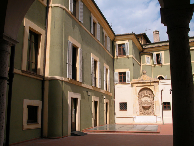 02 Terni Centro storico Palazzo Gazzoli interno1 rdm