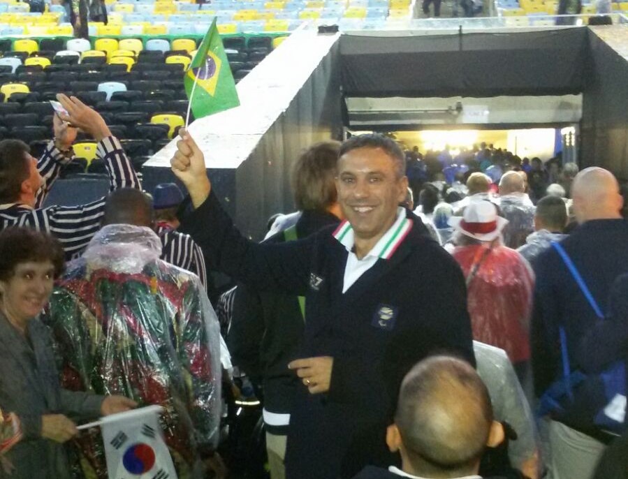 Alessandro Arcigli alla sfilata delle Paralimpoiadi di Rio 2016