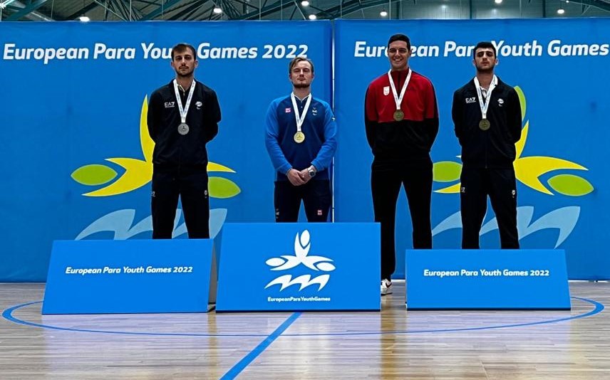 Argento Lorenzo cordua e bronzo Lorenzo Magarelli in singolare