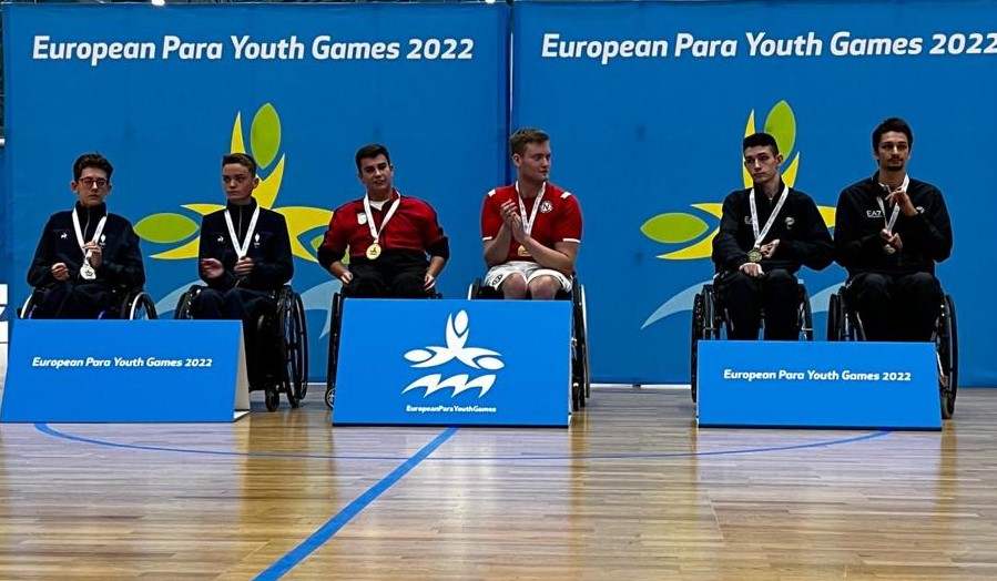 Bronzo Edoardo Casati e Diego Coren a squadre
