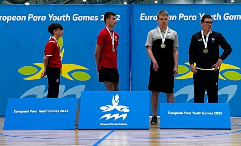 Bronzo Marco Bove in singolare