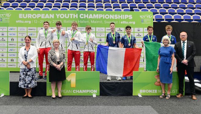 Campionati Europei Giovanili 2024 podio del doppio maschile Under 15 con Faso e Trevisan bronzo