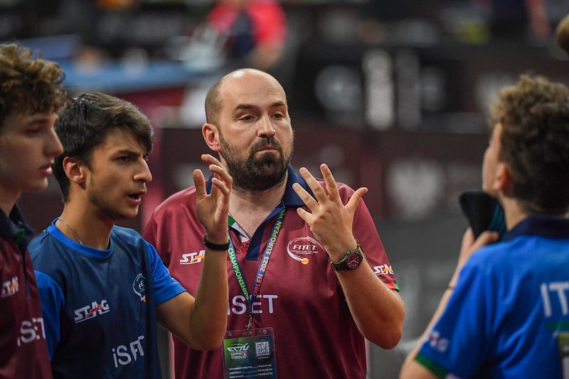 Campionati Europei Giovanili di Gliwice 2023 la squadra Under 19 maschile durante un timeout