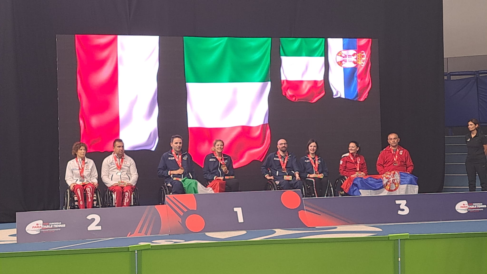 Campionati Europei Paralimpici di Sheffield 2023 podio del doppio misto XD4