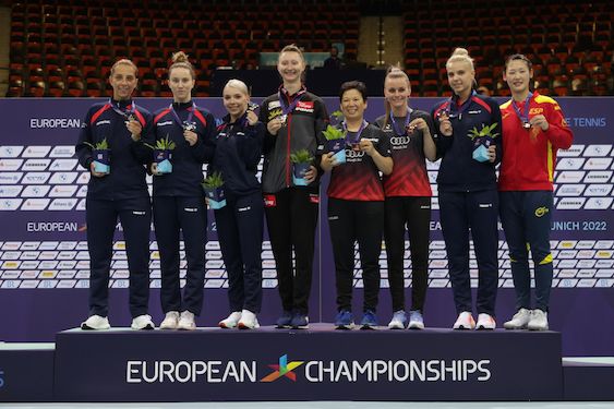 Campionati Europei di Monaco di Baviera 2022 podio del doppio femminile