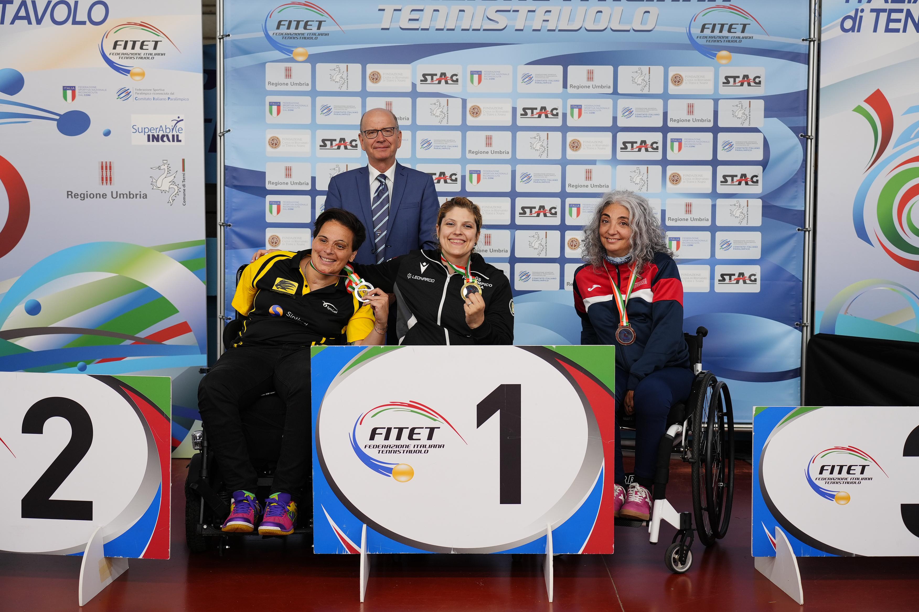 Campionati Italiani Paralimpici 2025 podio del singolare femminile assoluto di classe 2