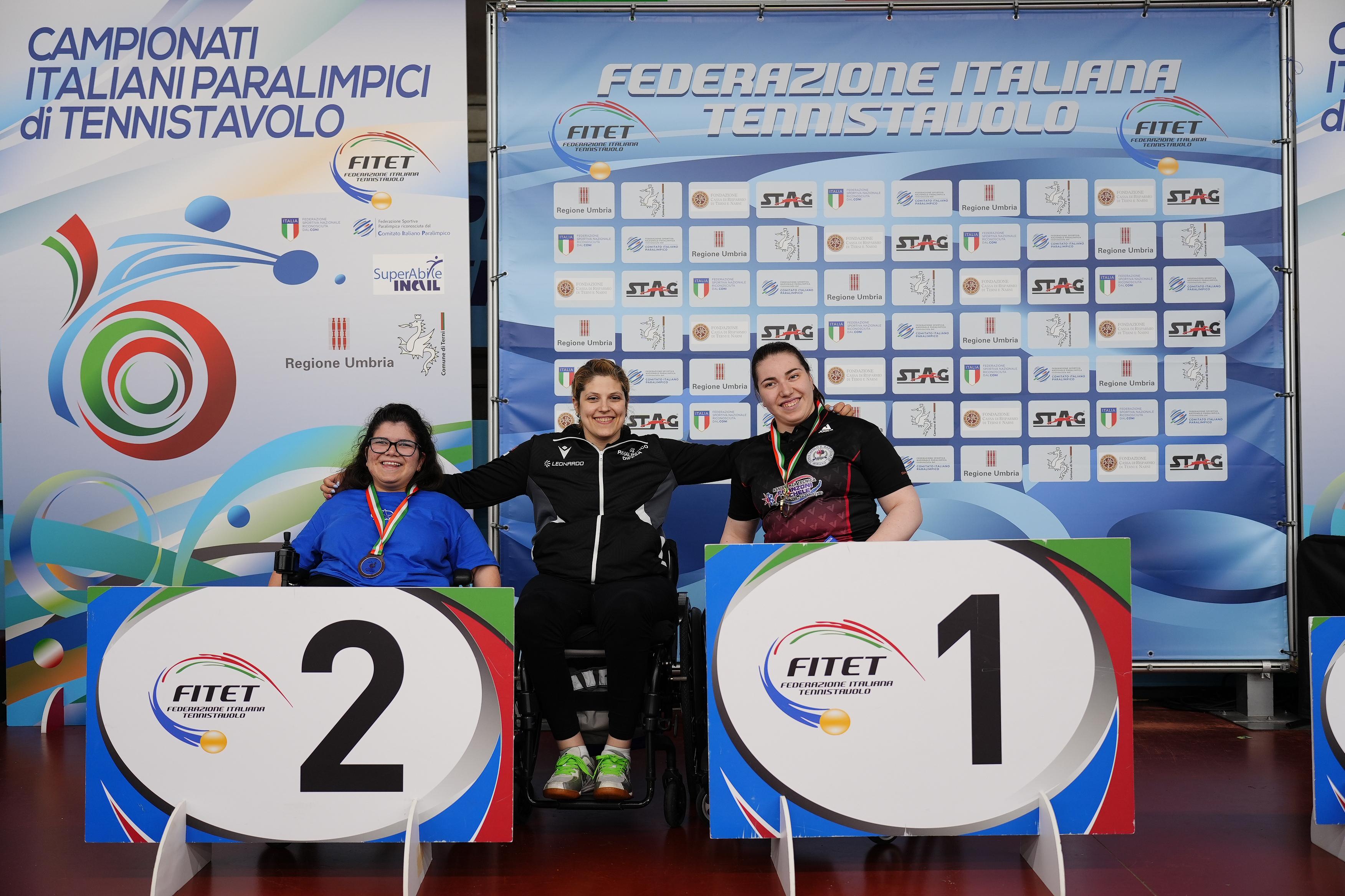 Campionati Italiani Paralimpici 2025 podio del singolare femminile giovanile dii classe 1 5