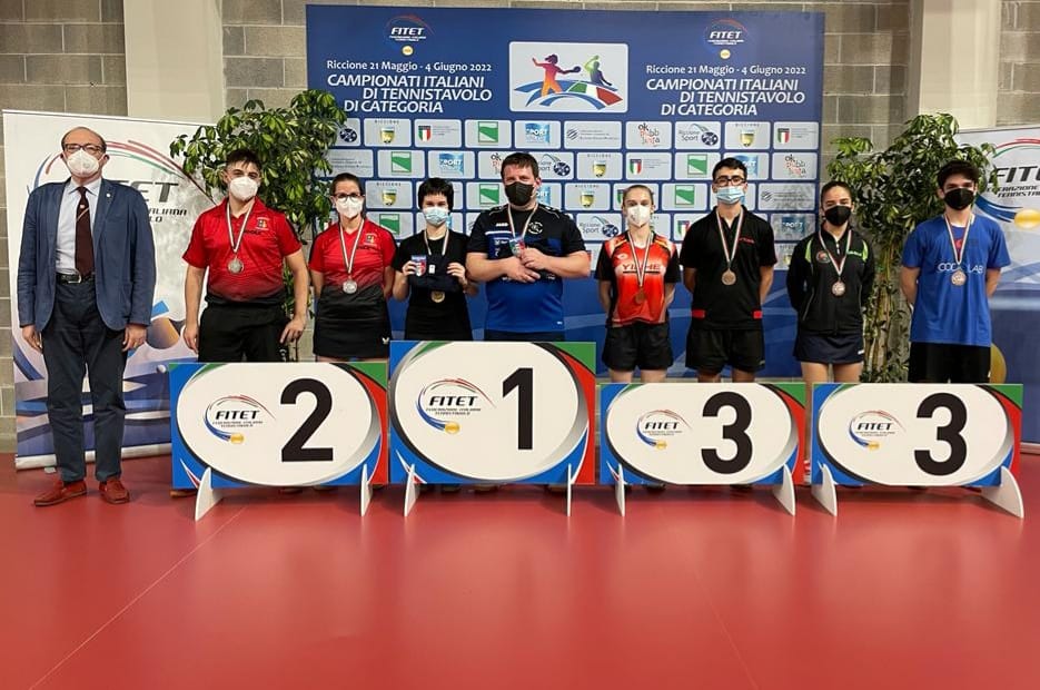 Campionati Italiani di Categoria di Riccione 2022 podio del doppio misto di quarta categoria