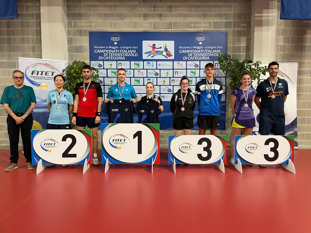 Campionati Italiani di Categoria di Riccione 2022 podio del doppio misto di seconda categoria