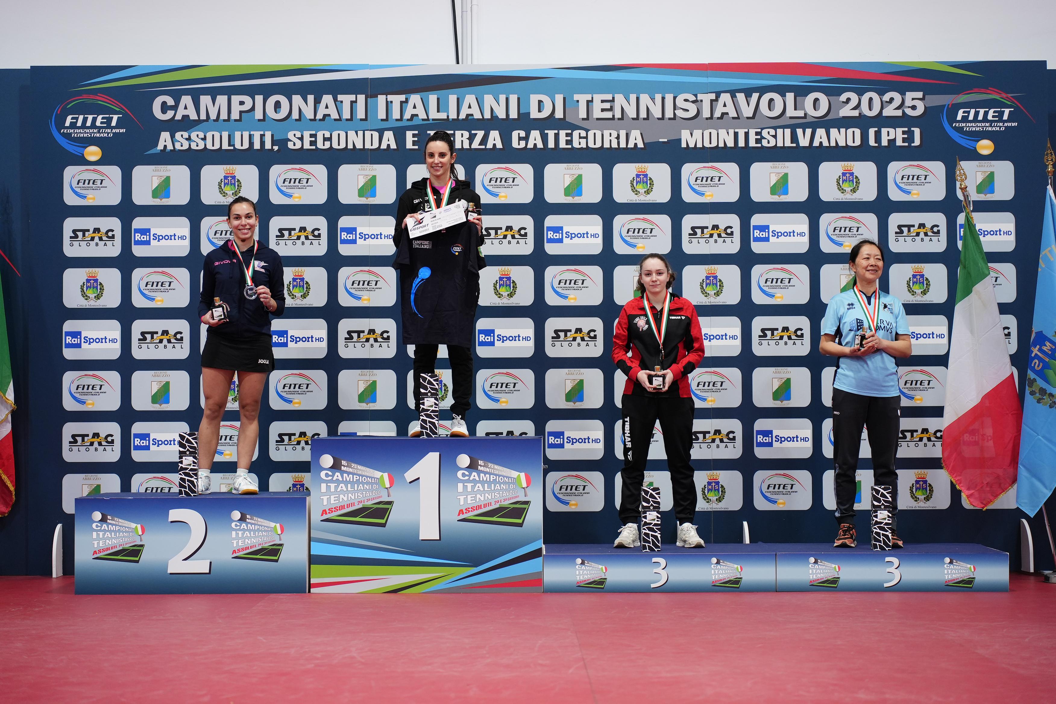 Campionati Italiani di Montesilvano 2025 podio del singolare femminile di seconda categoria