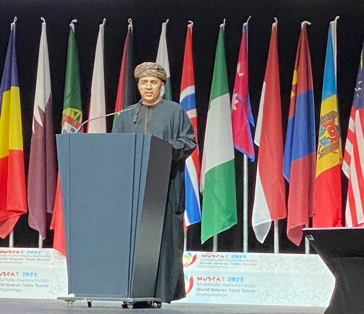 Campionati Mondiali Veterani in Oman 2023 cerimonia inaugurale il presidente della Oman Table Tennis Association Abduallah Mohamed Ba Makhalef