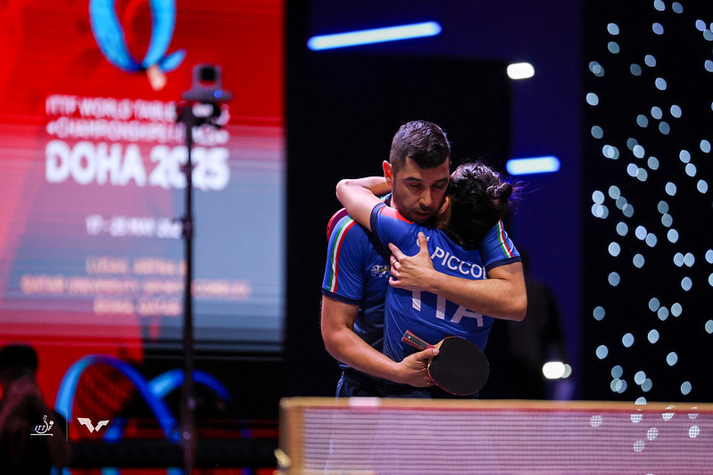 Campionati Mondiali individuali di Doha 2025 abbraccio Stoyanov Piccolin