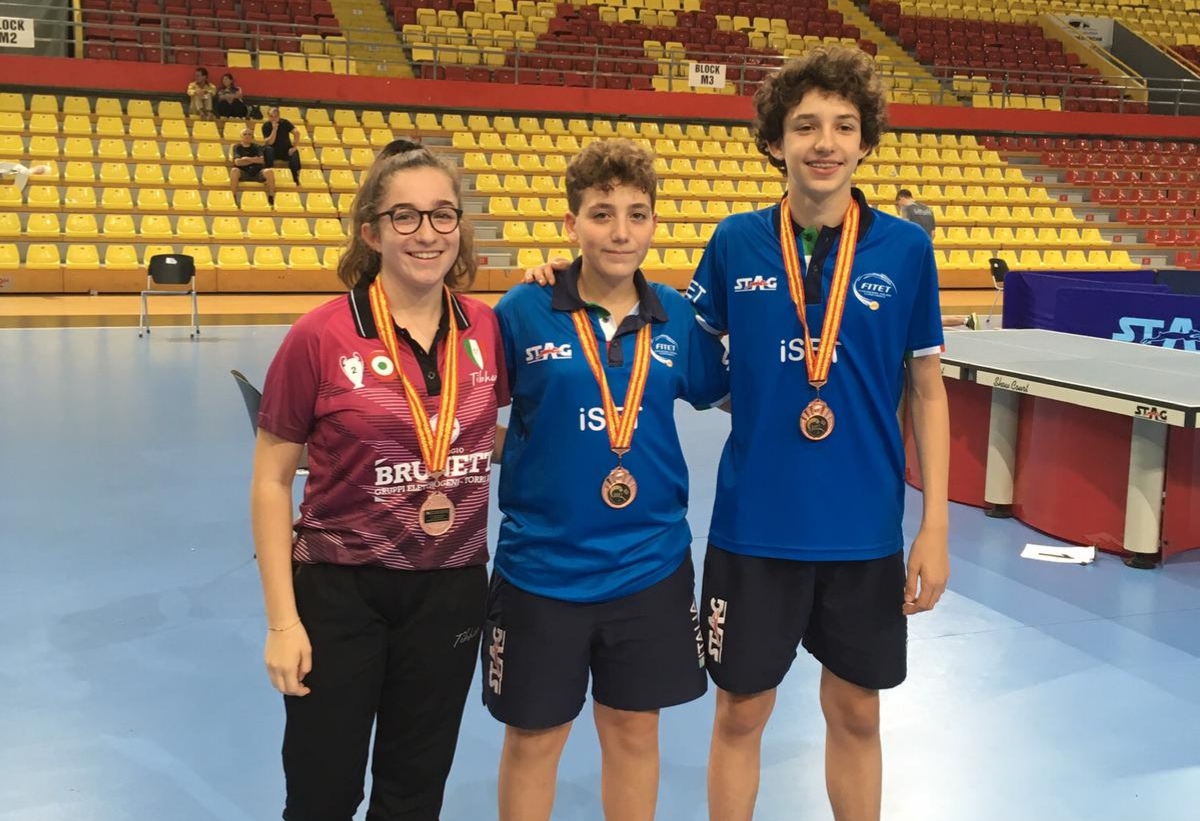 Caterina Angeli Daniele Spagnolo e Federico Vallino Costassa bronzi nei doppi cadetti
