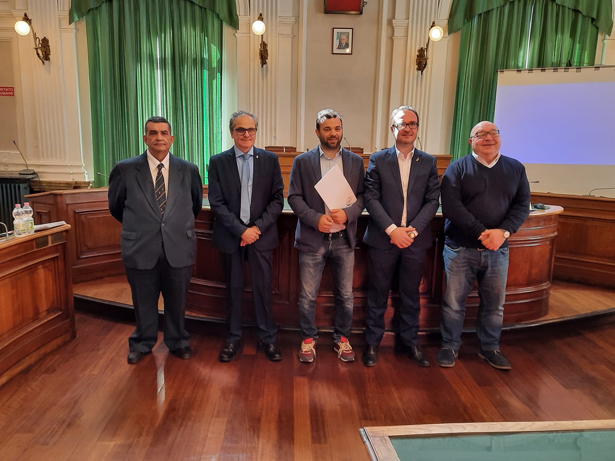 Conferenza stampa Assoluti a Biella i relatori da sinistra Paolo Lentini Renato Di Napoli</p>...		




	<!--  <p class=