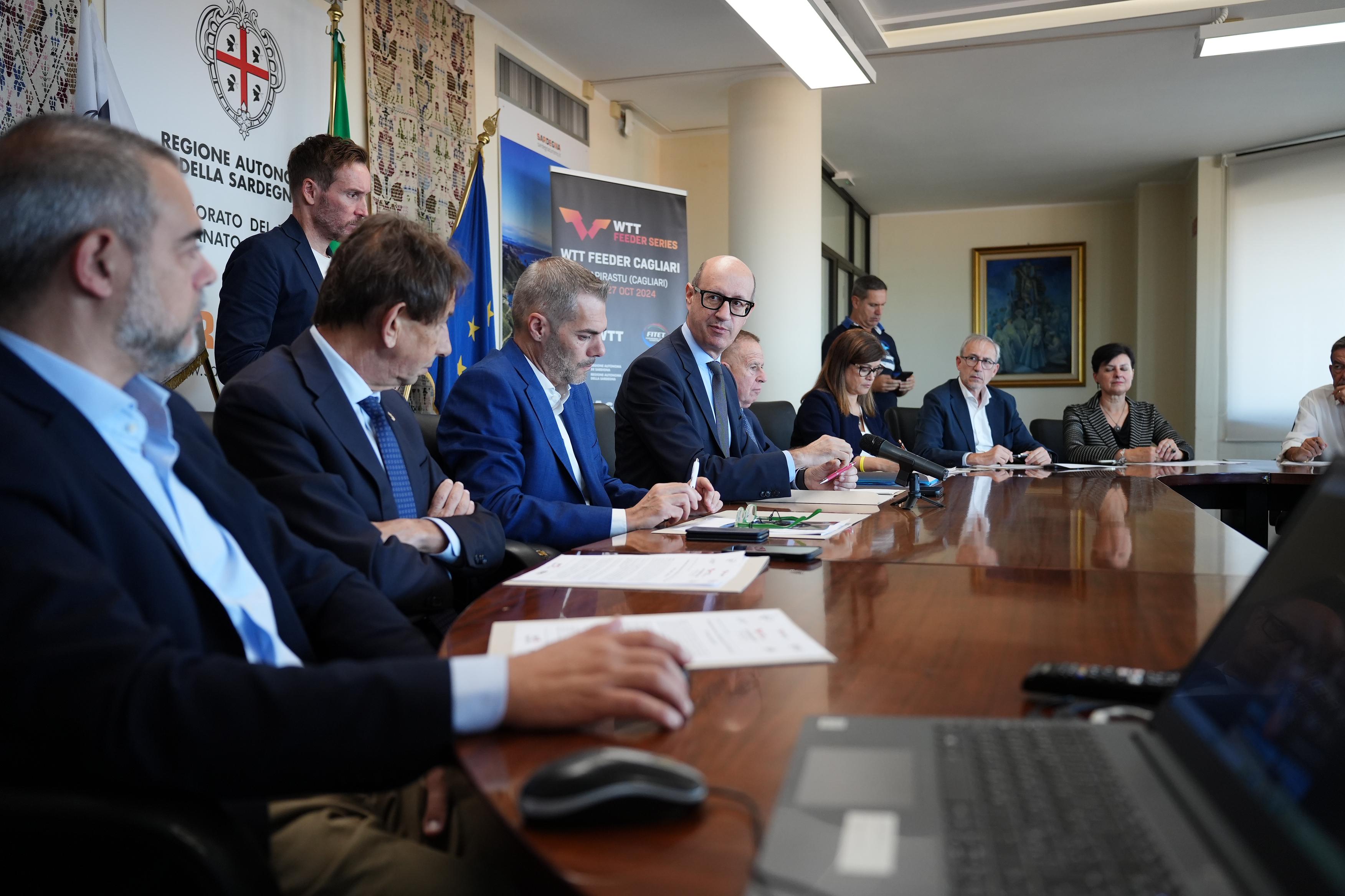 Conferenza stampa WTT Feeder Cagliari 2024 tavolo dei relatori 2