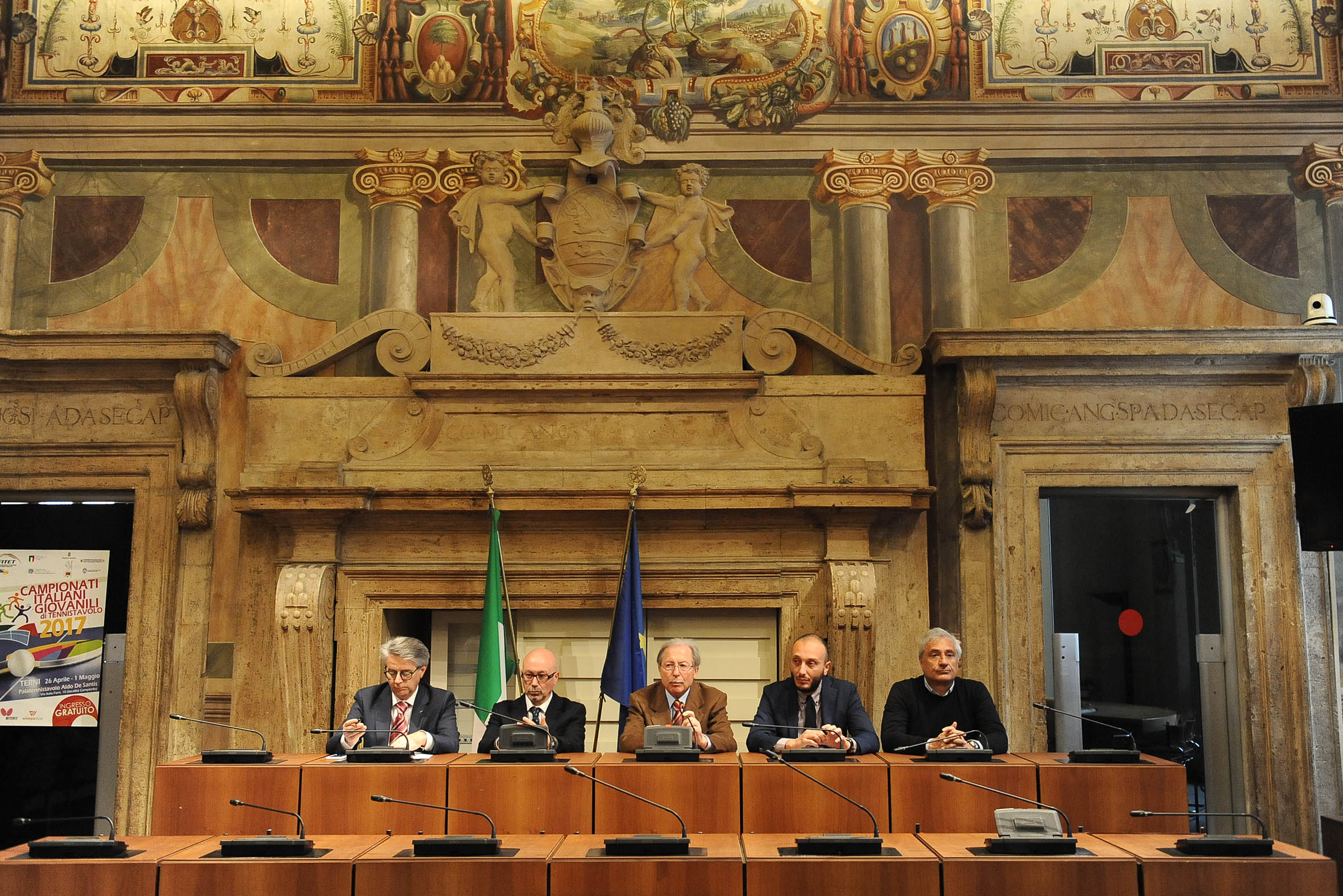 Conferenza stampa tavolo relatori