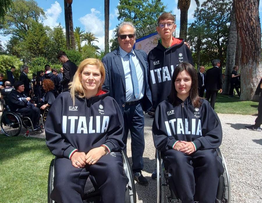Consegna delle bandiere agli alferi olimpici e paralimpici di Parigi 2024 Giada Rossi</p>...		




	<!--  <p class=