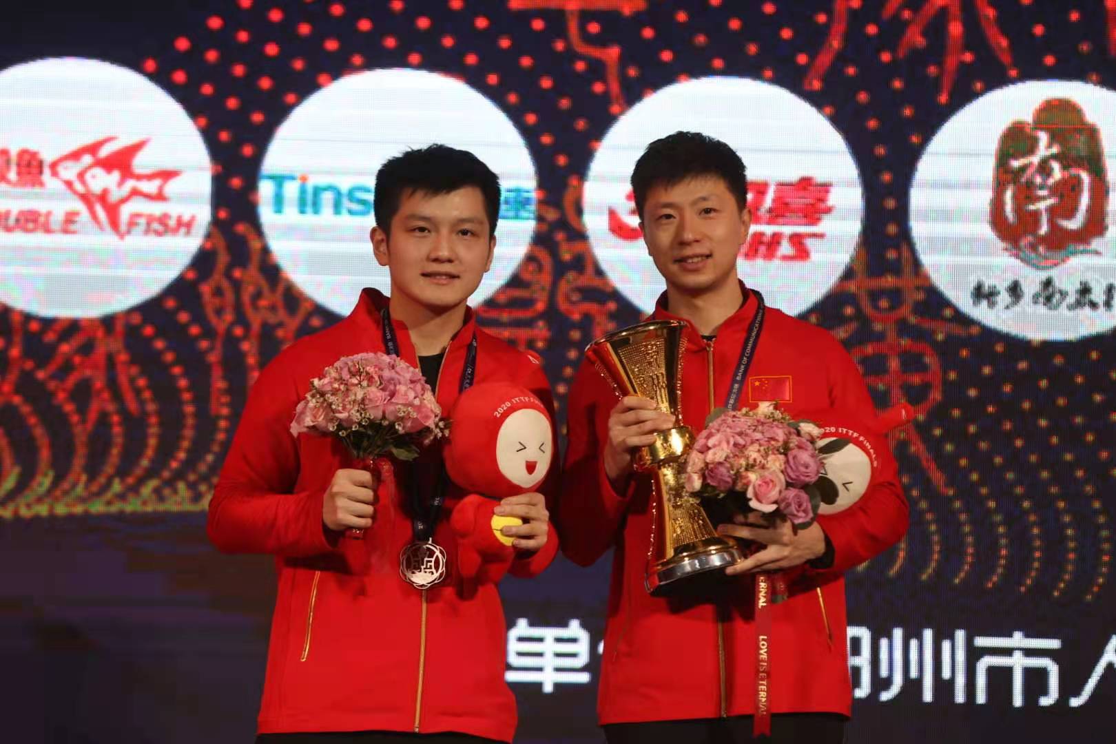 Fan Zhendong e Ma Long secondo e primo alle ITTF Finals 2020