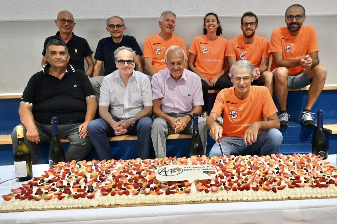 Festeggiamenti A4 Verzuolo il taglio della torta