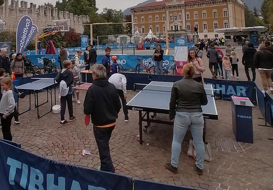 Festival dello Sport di Trento 2022 panoramica postazione tennistavolo