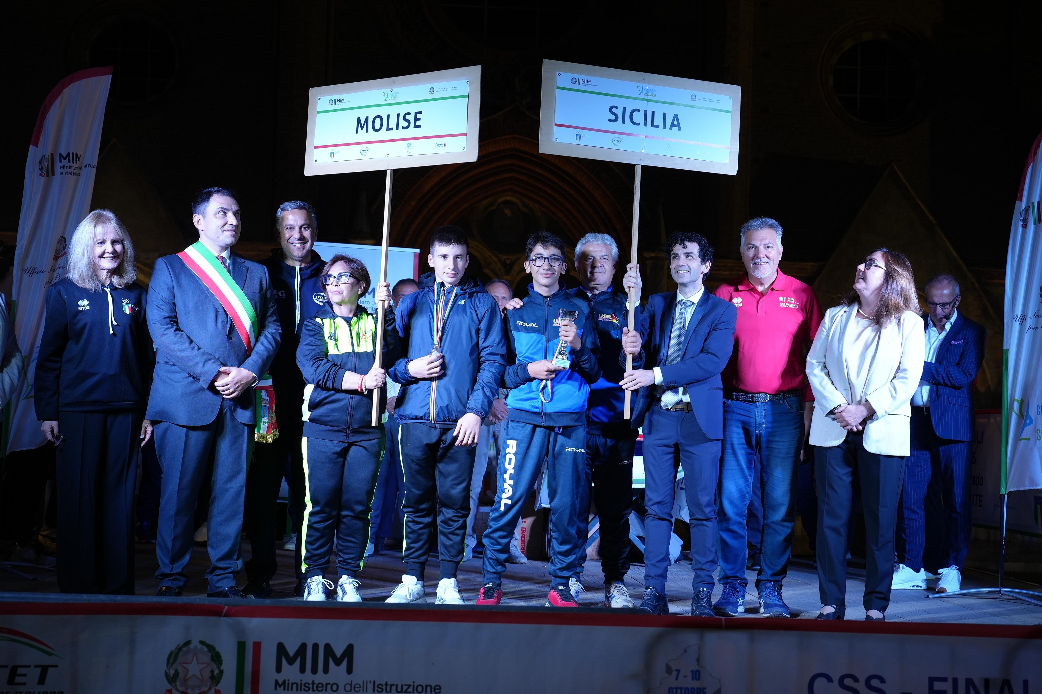 Finali Nazionali Gare Studentesche di Isola dAsti 2025 podio della gara paralimpica maschile