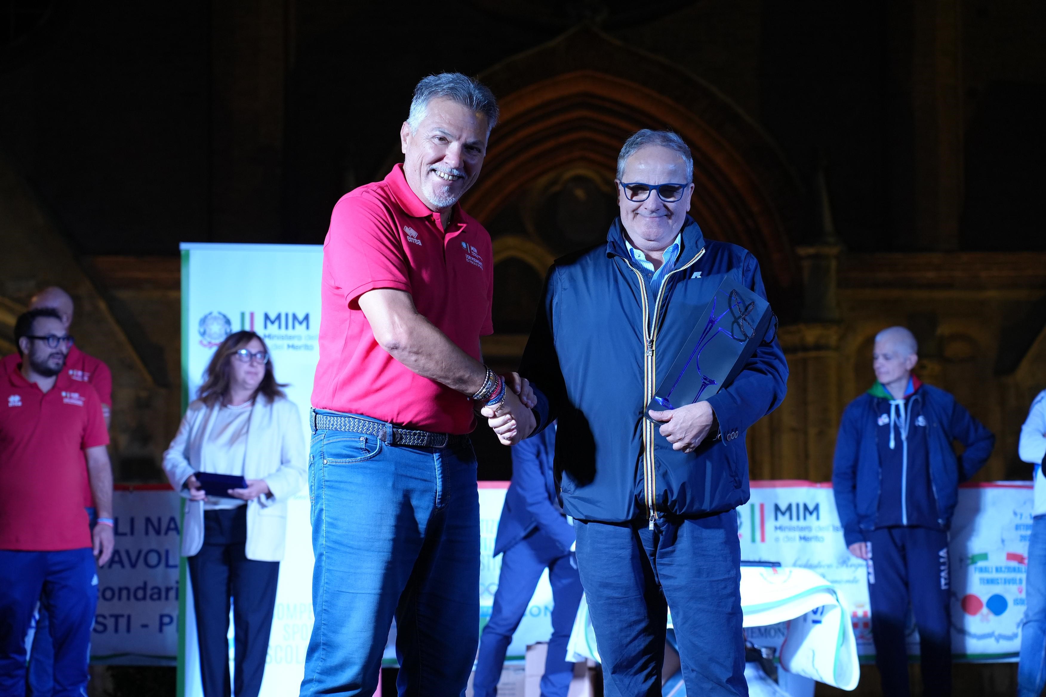 Finali Nazionali Gare Studentesche di Isola dAsti 2025 riconoscimento alla FITeT dallUfficio Scolastico Regionale del Piemonte