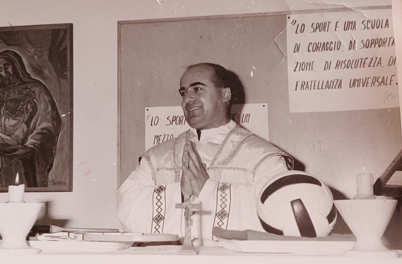 Foto 2 Padre Aldo Cappello 1969 Messa in Oratorio