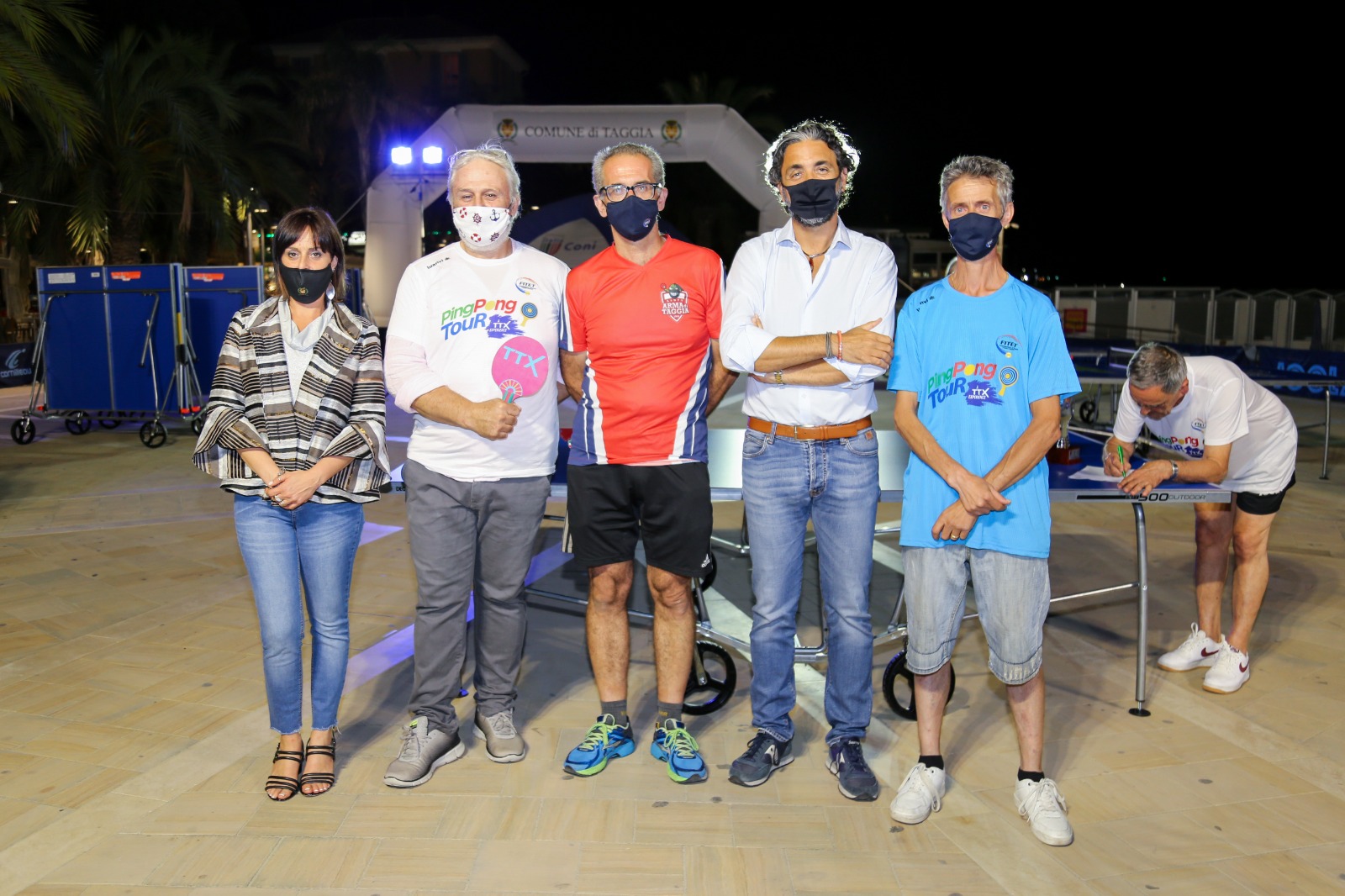 Foto 2 Tappa ping Pong Tour 2021 di Arma di Taggia gli organizzatori e le autorità politiche