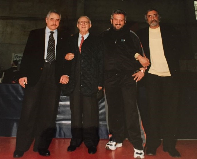 Foto 5 Da sx Della Monica R. Presidente Canora Gerardo fondatore Csi tt cava Scarlino P. E Mario Foresta dirigenti storici del Csi TT cava