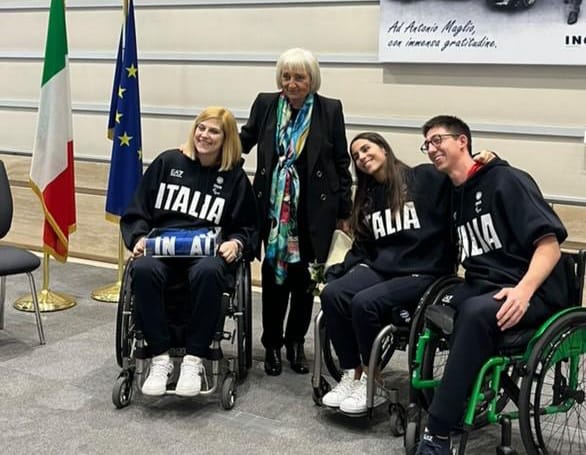 Giada Rossi allintitolazione dellAuditorium Inail ad Antonio Maglio con la vedova Maria Stella Calà
