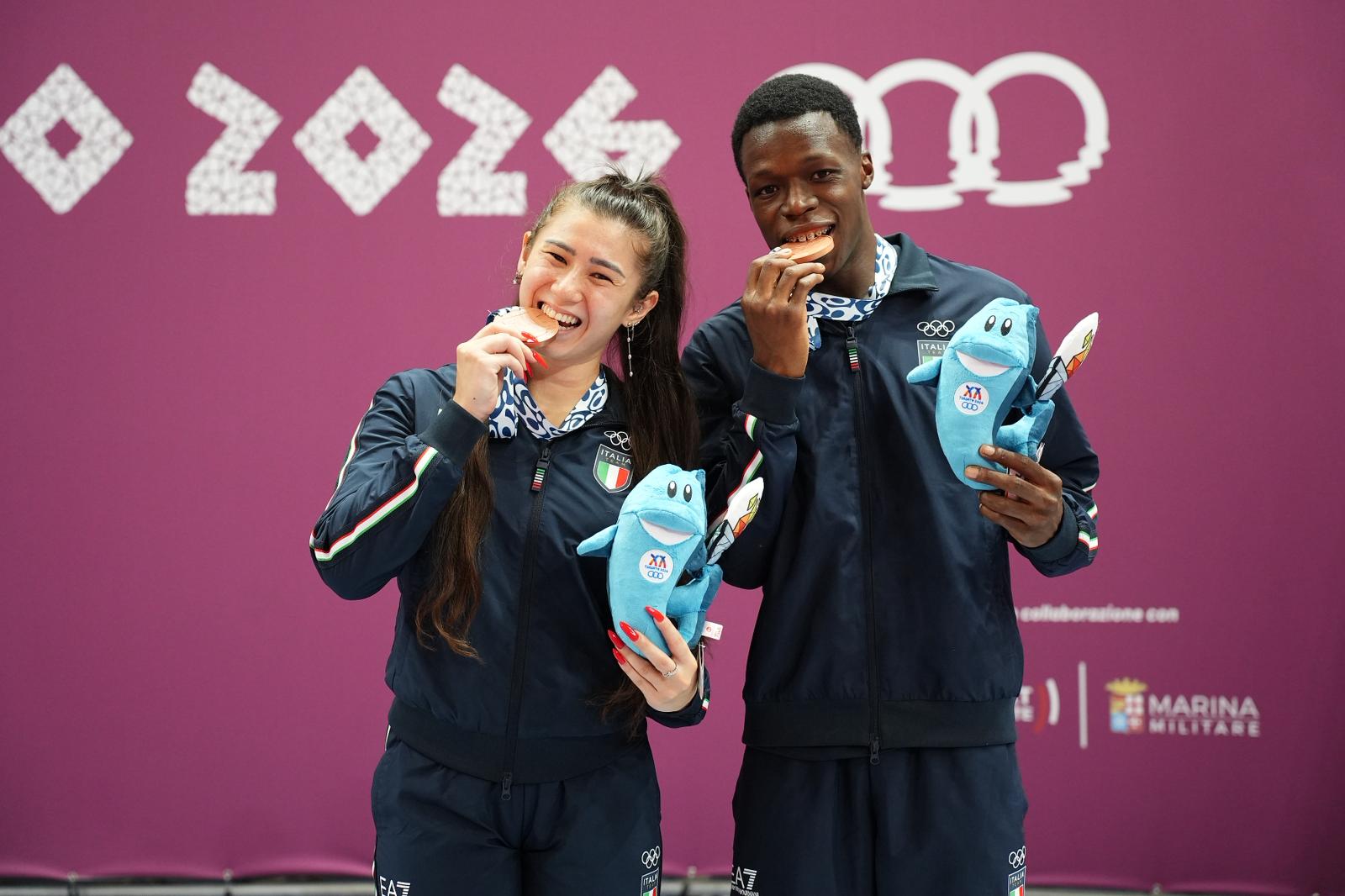 Giochi del Mediterraneo di Taranto 2026 John Oyebode e Gaia Monfardini con le medaglie di bronzo nel misto