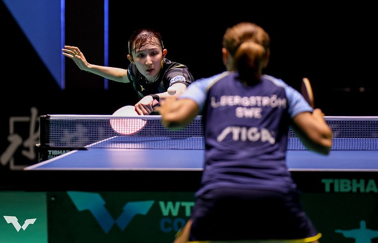 Hina Hayata nella finale del WTT Contender Rio de Janeiro 2023 contro Linda Bergstrom