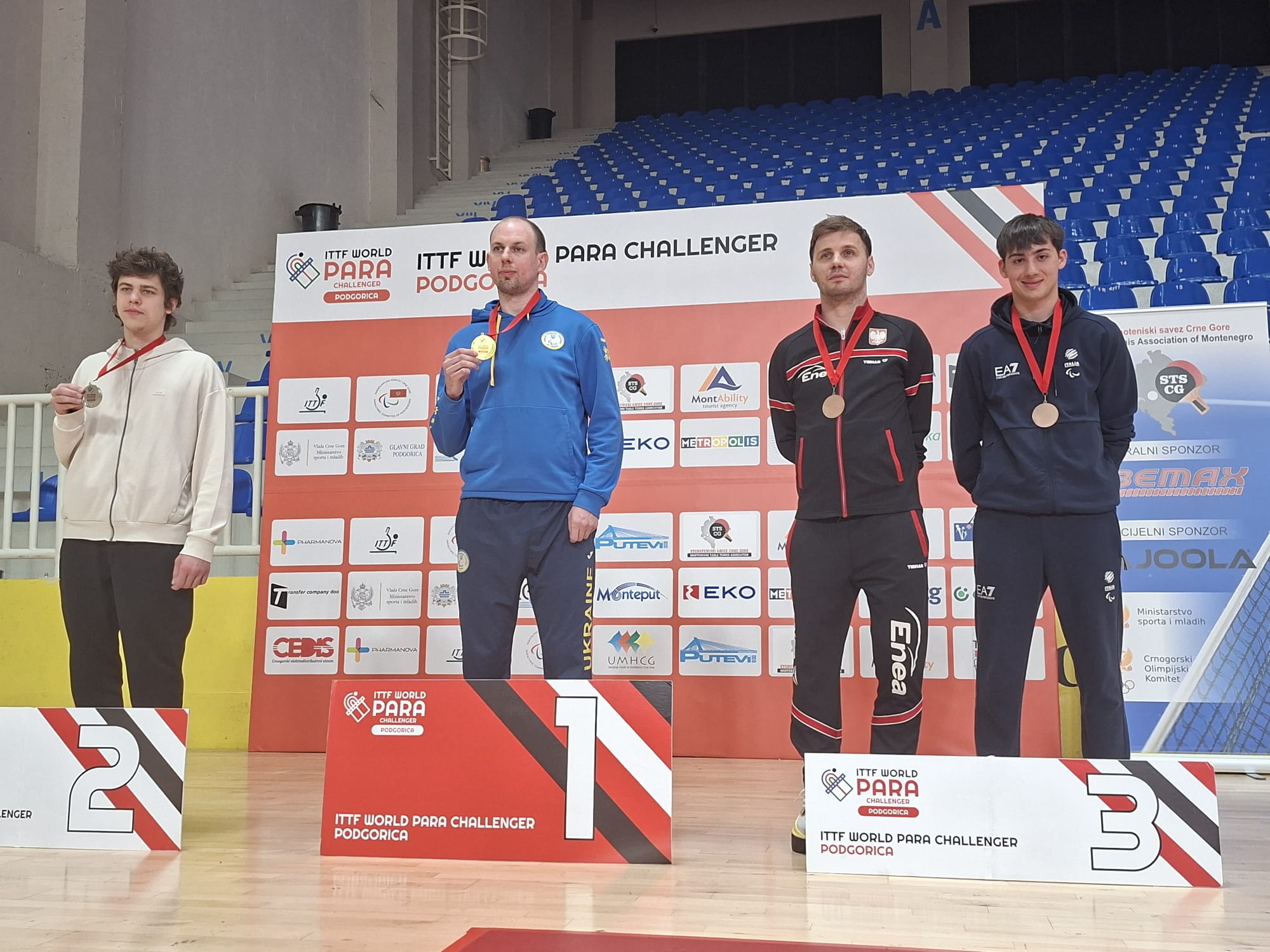 ITTF World Para Challenger Podgorica 2026 podio del singolare di classe 8 con Ludo Bini bronzo