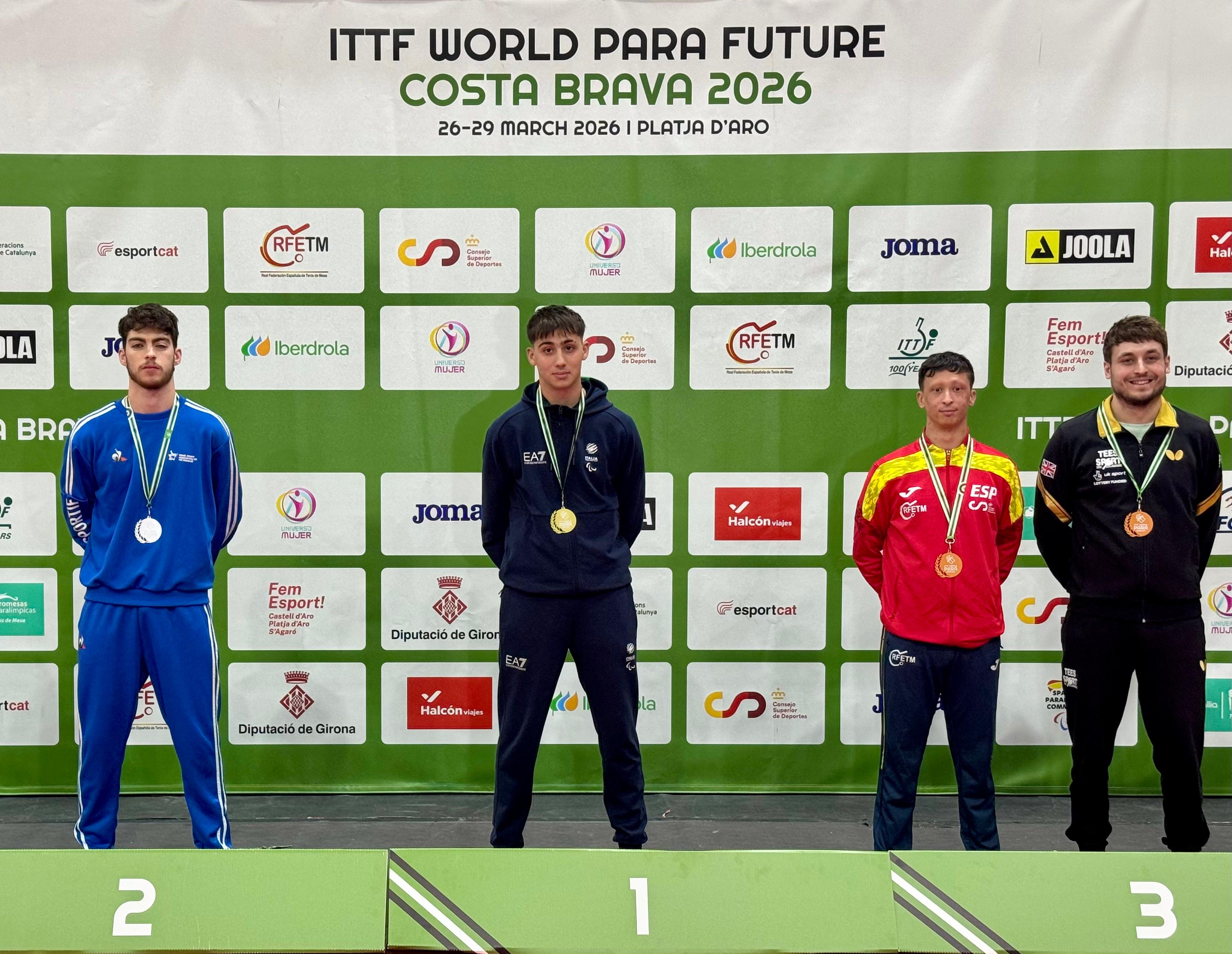 ITTF World Para Future Costa Brava 2026 podio del singolare maschile di classe 8 con Ludovico Bini oro