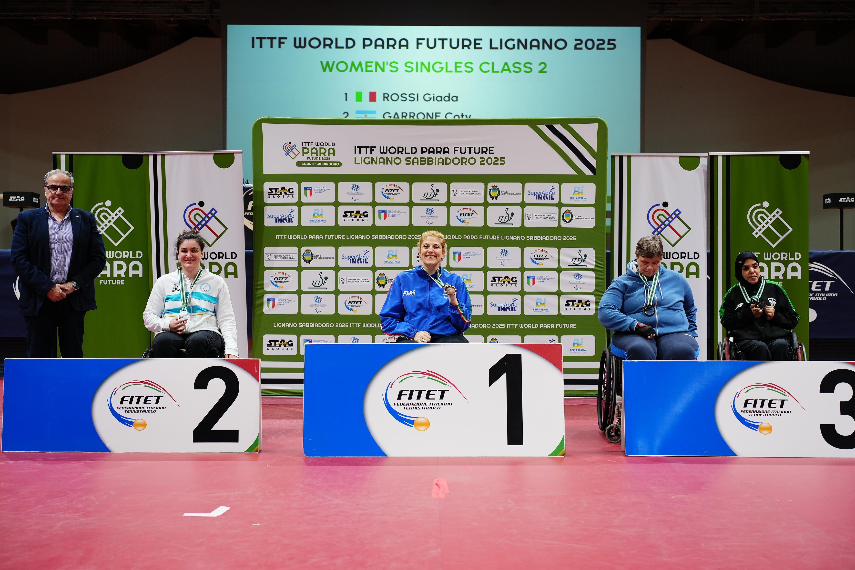 ITTF World Para Future Lignano 2025 podio del singolare femminile di classe 2 con Giada Rossi doro