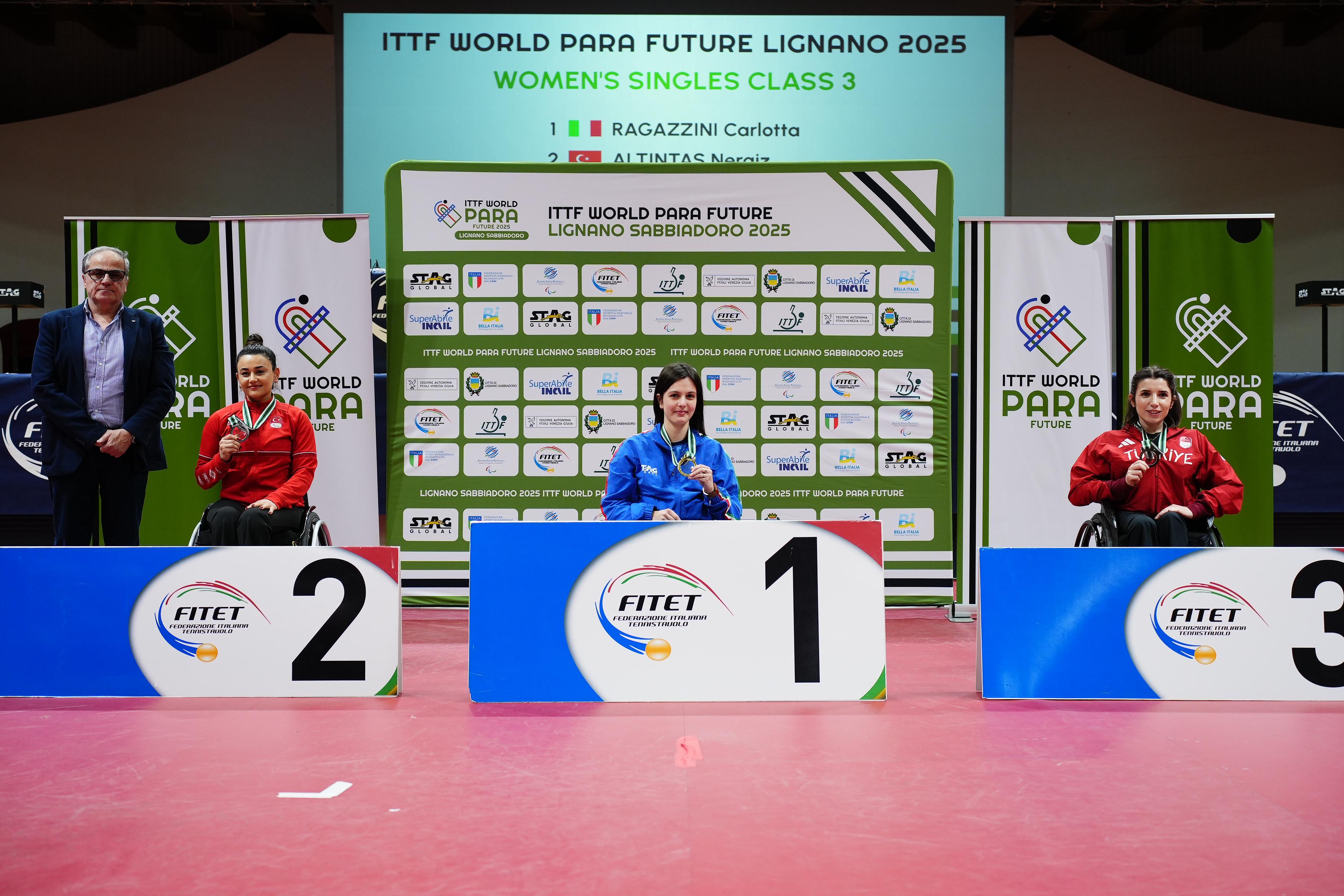 ITTF World Para Future Lignano 2025 podio del singolare femminile di classe 3 con Carlotta Ragazzini doro