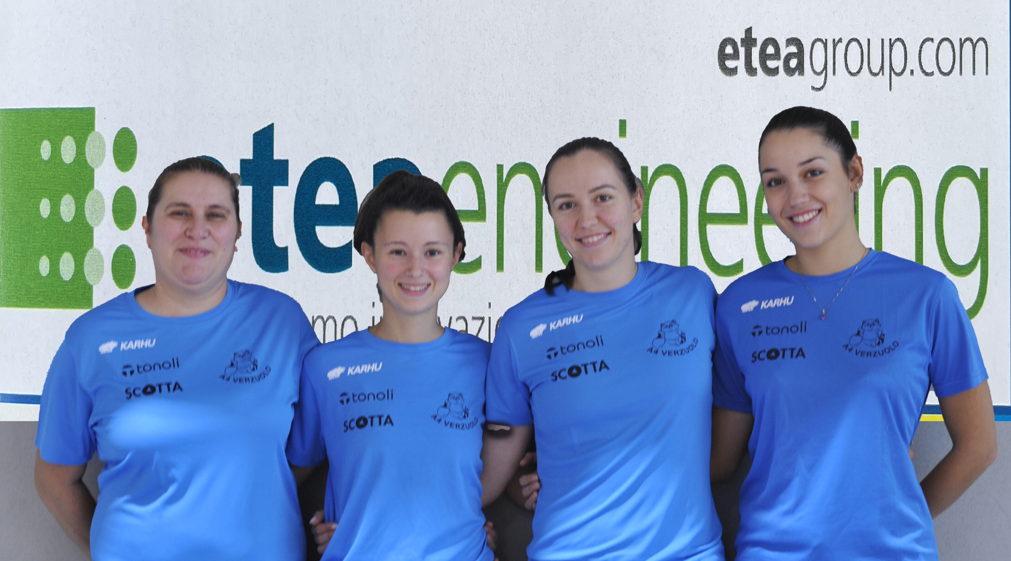 La formazione di A2 dellA4 Etea da sx il tecnico Silvia Racca Stella Frisone Viktoriia Klimchenko ed Anna Coates