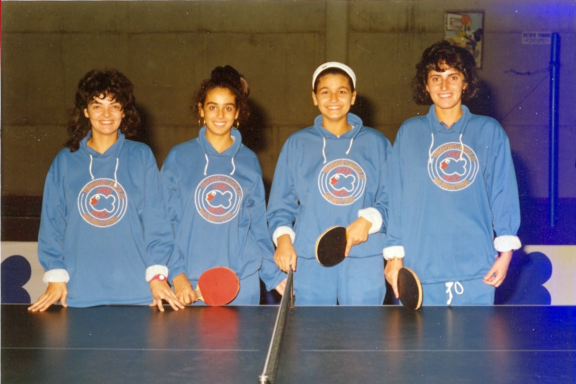 La squadra di serie B di fine anni 80 da sinistra Patrizia Curreli Magda Pisano Francesca Saiu e Simona Selvajpg
