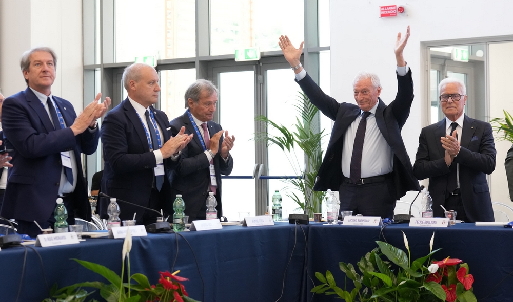 Luciano Buonfiglio eletto presidente del CONI 2025 2028