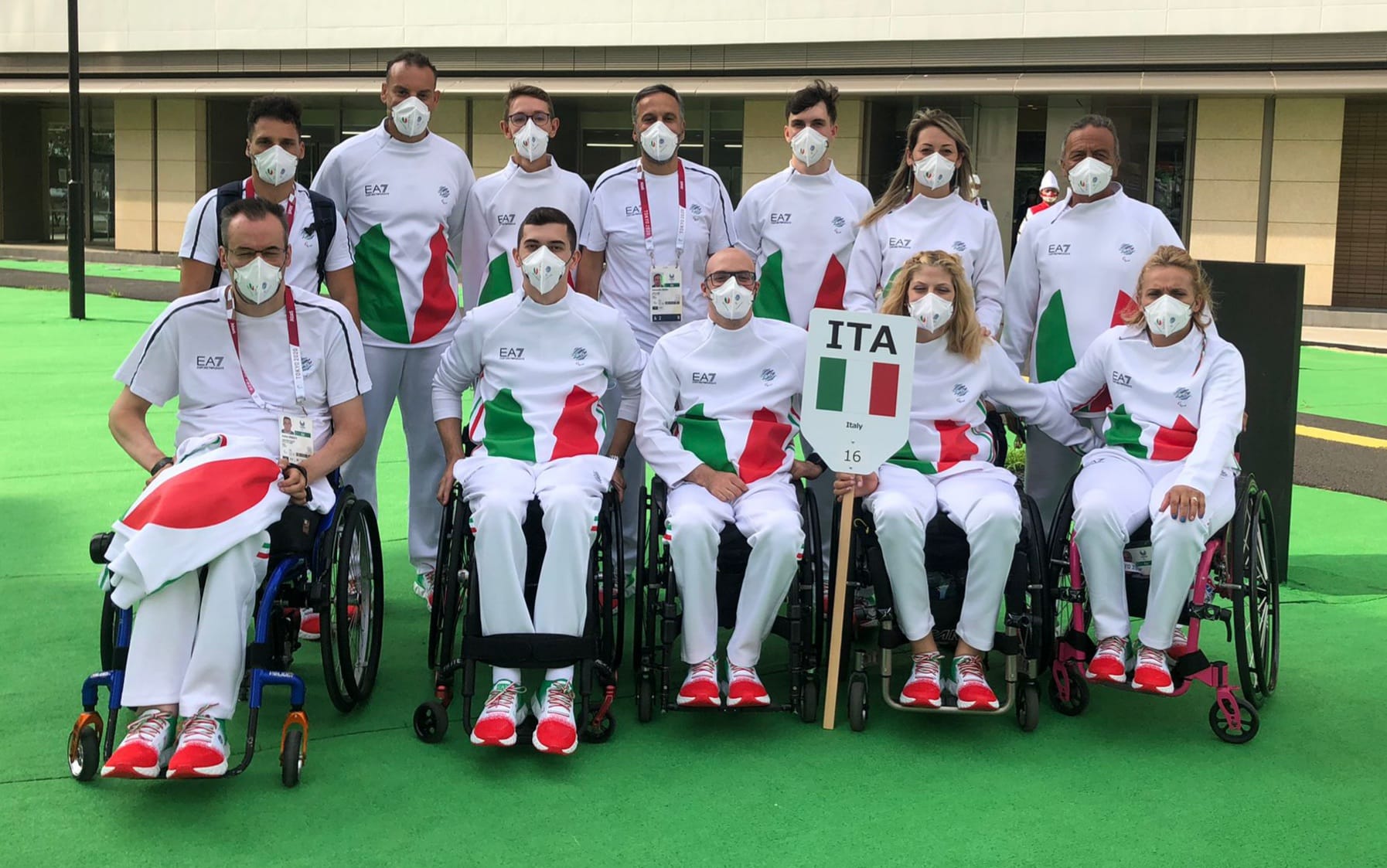 Nazionale paralimpica prima della cerimonia inaugurale di Tokyo 2020