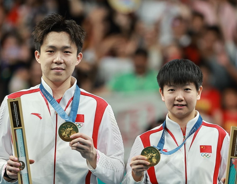 Olimpiadi di Parigi 2024 Wang Chuqin e Sun Yingsha campioni nel doppio misto