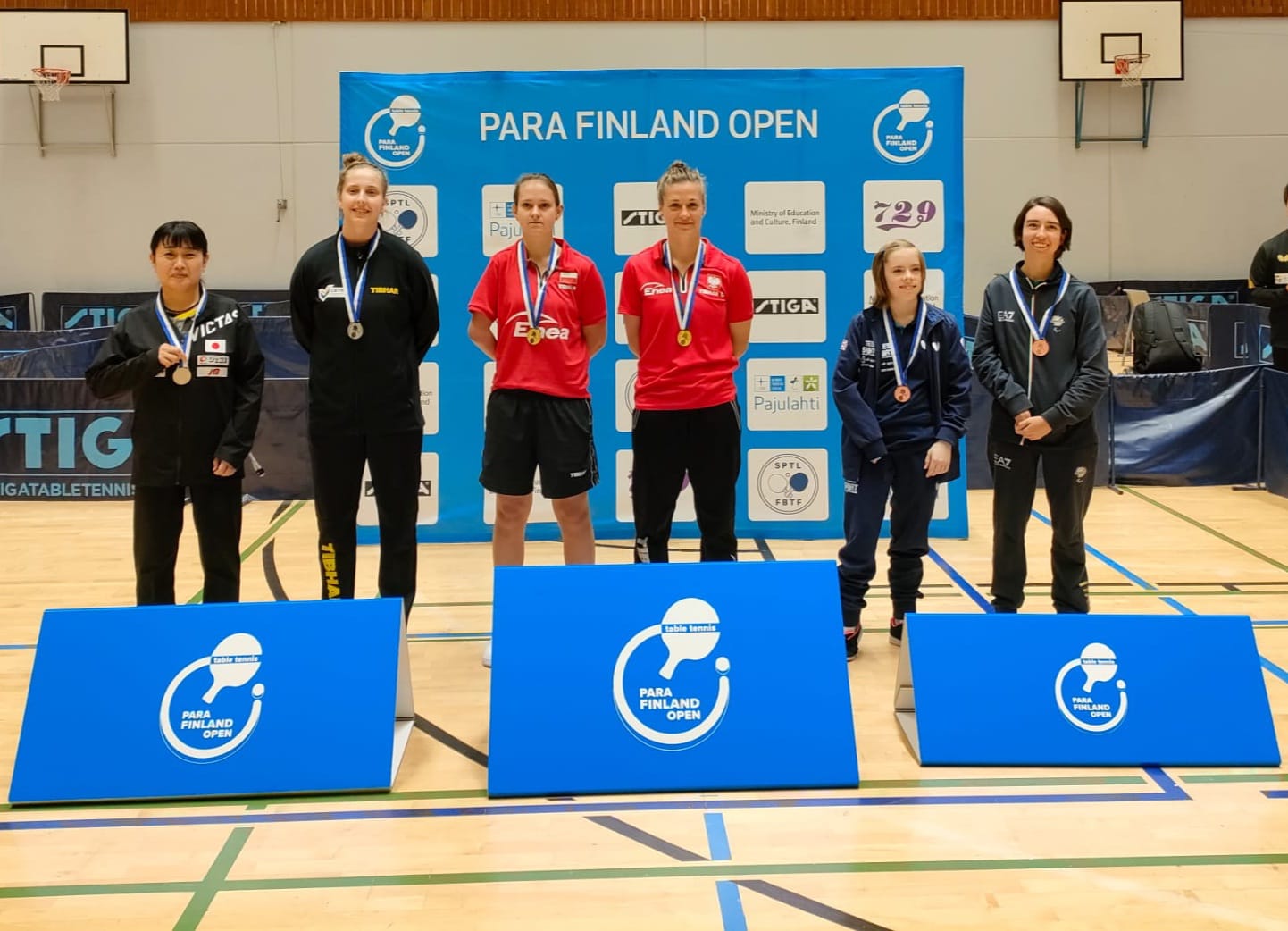 Open di Finlandia paralimpico 2023 podio del doppio femminile di classe WD20 con Elena Elli