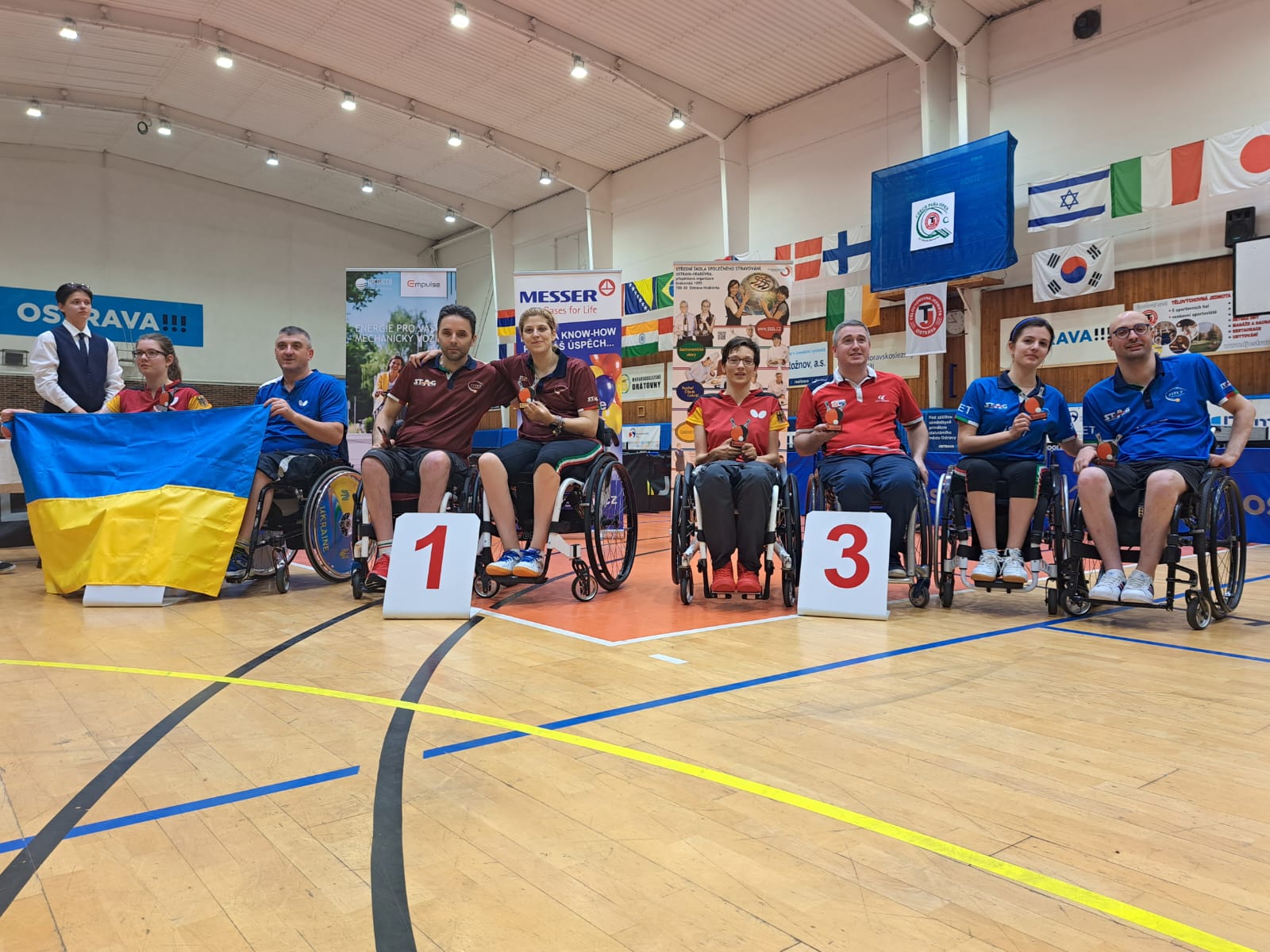 Open paralimpico di Repubblica Ceca 2022 podio del doppio misto di classe XD4