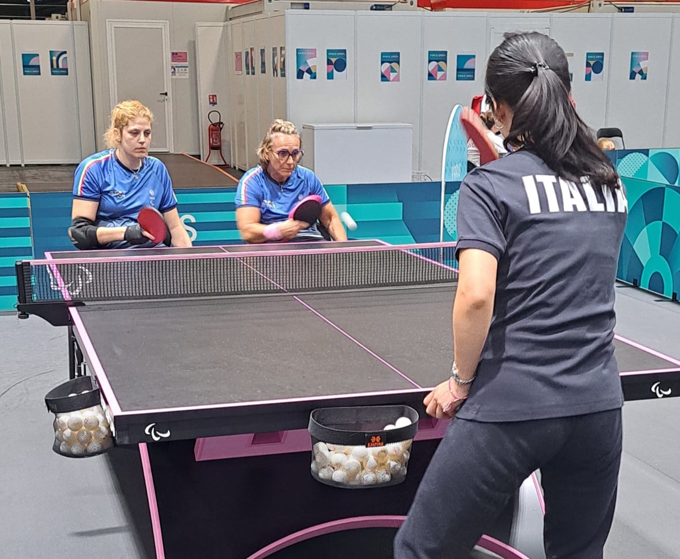 Paralimpiadi di Parigi 2024 Giada Rossi e Michela Brunelli in allenamento con Hwang Eunbit