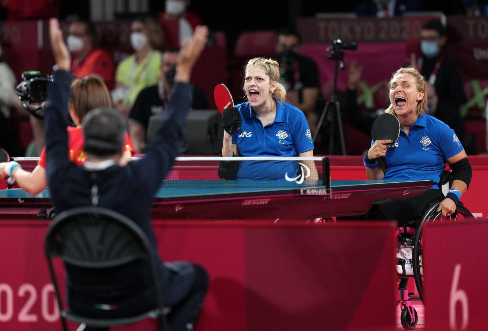 Paralimpiadi di Tokyo 2020 Michela Brunelli e Giada Rossi esultano dopo il successo in doppio nella semifinale contro la Cina