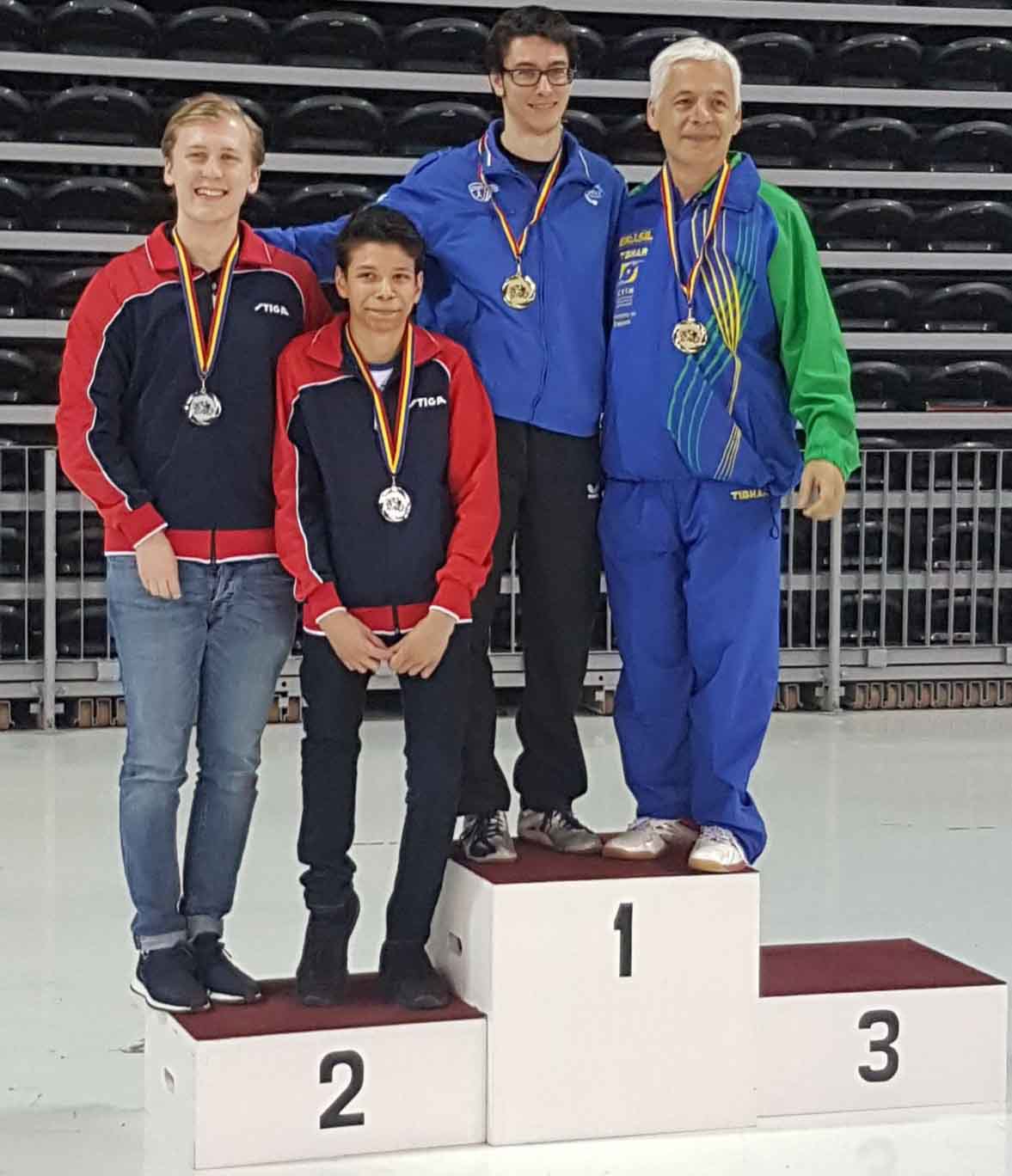 Podio a squadre classe 8 Cluj Napoca 2017